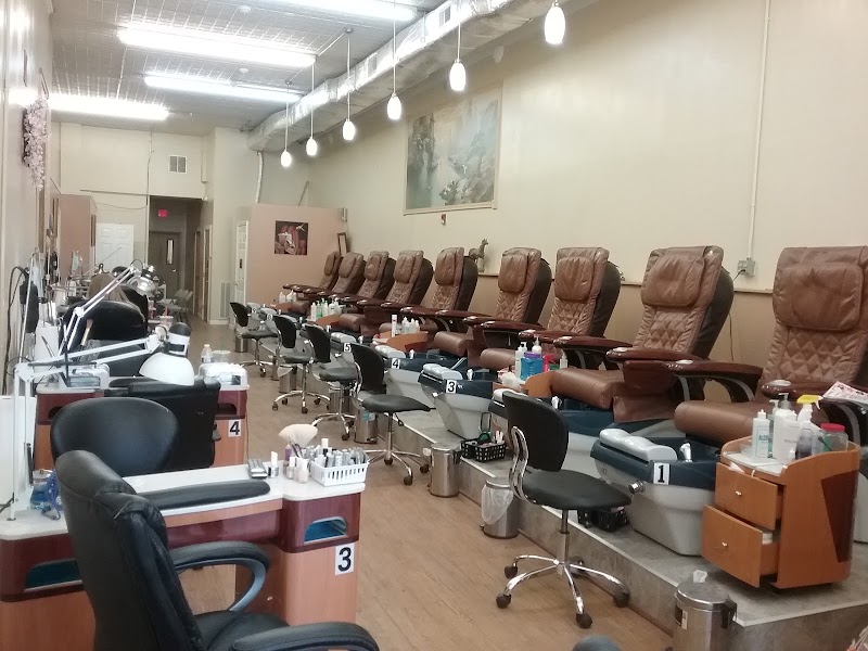 Lucky Nail Salon, nail salon in Northampton, MA, photo 5 of 10