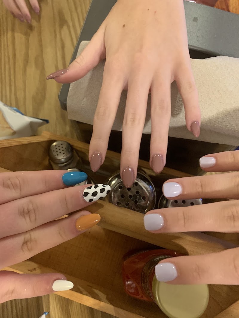 Kim's Nail Salon, nail salon in Bloomsburg, PA, photo 4 of 10