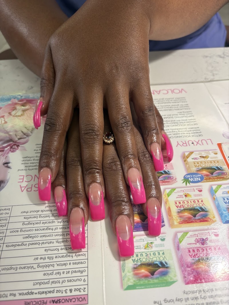 HC NAIL & SPA, nail salon in Youngstown, OH, photo 1 of 10