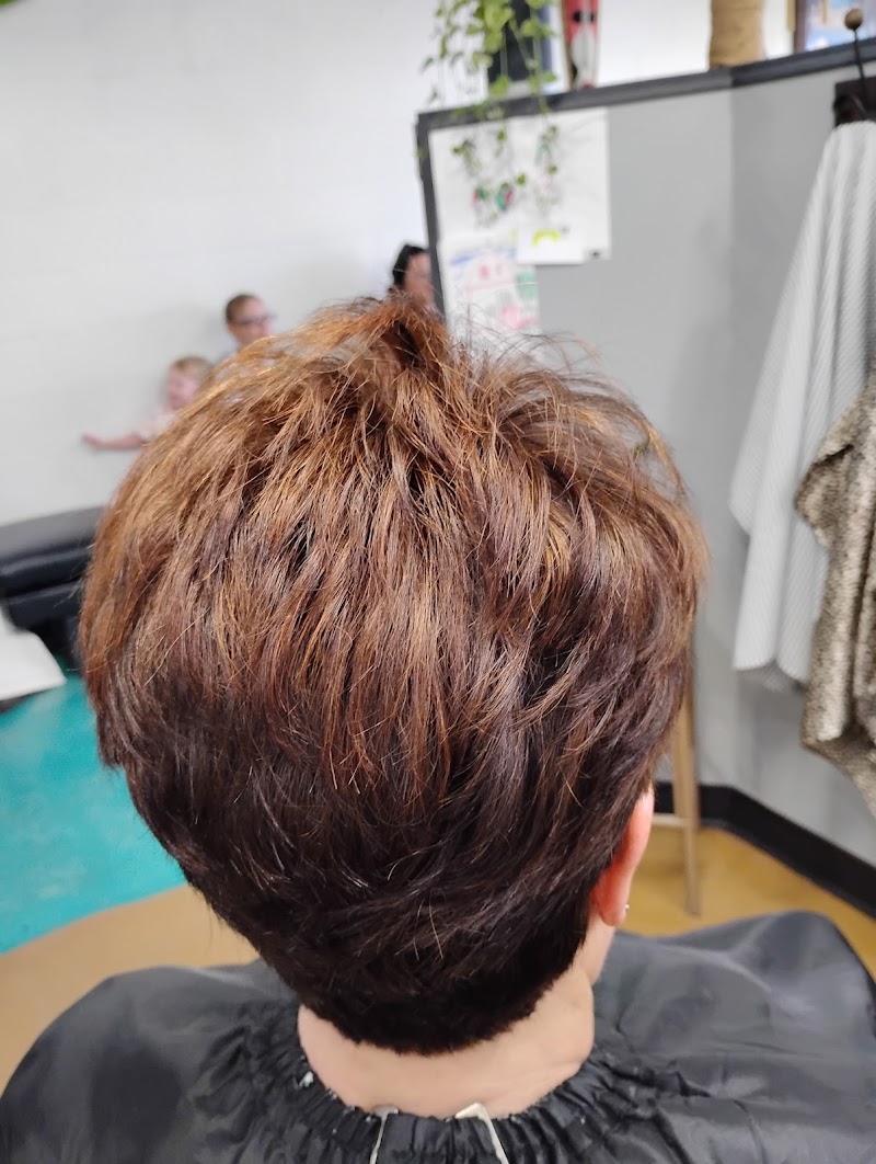 ElKan Hair Shop, hair salon in Liberal, KS, photo 4 of 10