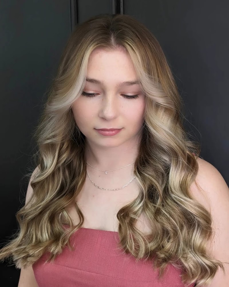 Wren Studio, beauty salon in Junction City, KS, photo 2 of 9