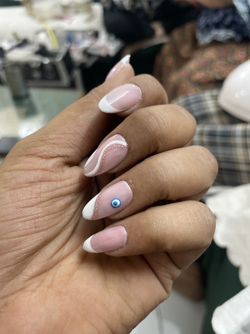 Nails cafe and academy by devyani bhopal, nail salon in Bhopal, India, photo 2 of 10