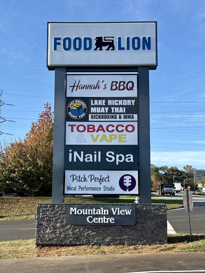 iNail Spa, nail salon in Hickory, NC, photo 2 of 10