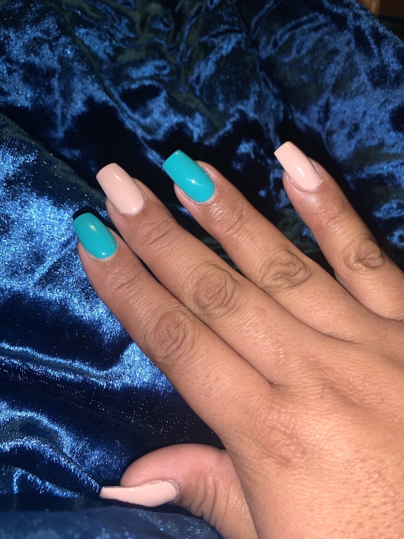 Signature Nail Spa 2, nail salon in Rocky Mount, NC, photo 4 of 10