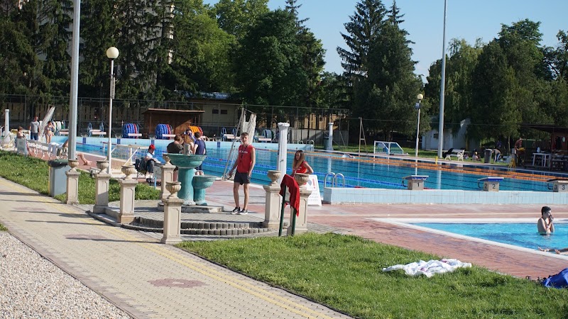 "Gombás medence", spa in Eger, Hungary, photo 3 of 7