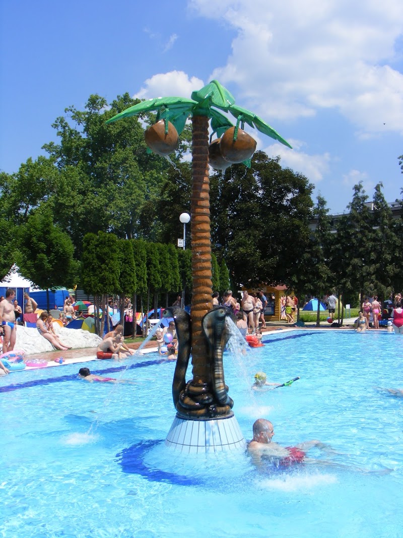 "Gombás medence", spa in Eger, Hungary, photo 4 of 7