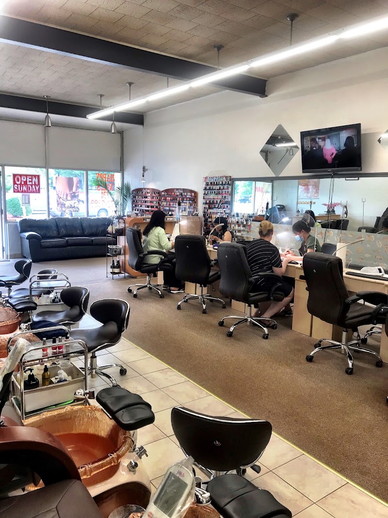 Happy Nails, nail salon in Plymouth, MA, photo 5 of 10