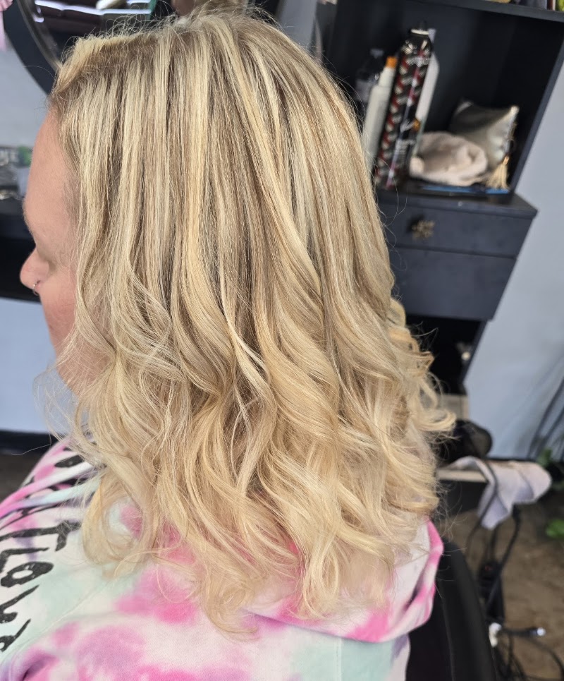 New Dimensions Salon, hair salon in Springfield, OH, photo 6 of 6