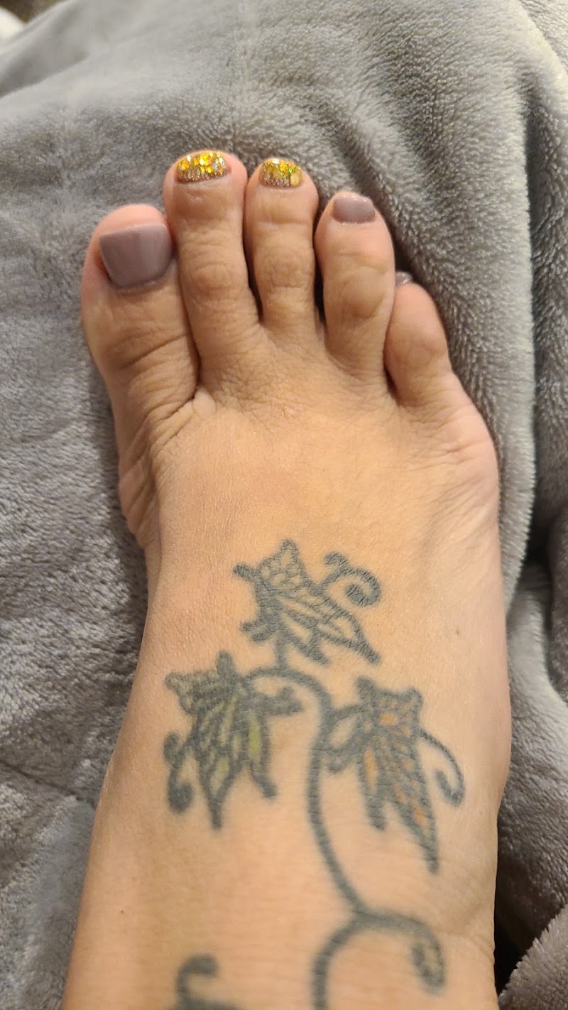 Nails 2000, nail salon in Freehold, NJ, photo 5 of 10