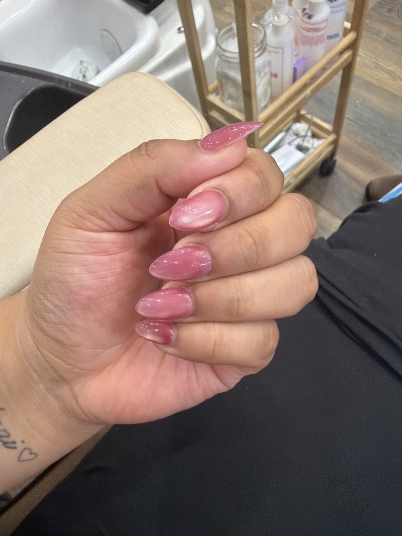 Nails 2000, nail salon in Freehold, NJ, photo 6 of 10