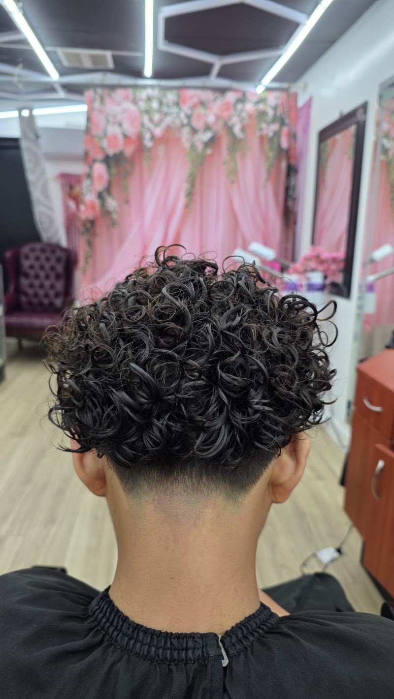 Beauty Salon Spa Francis, beauty salon in Trenton, NJ, photo 4 of 10