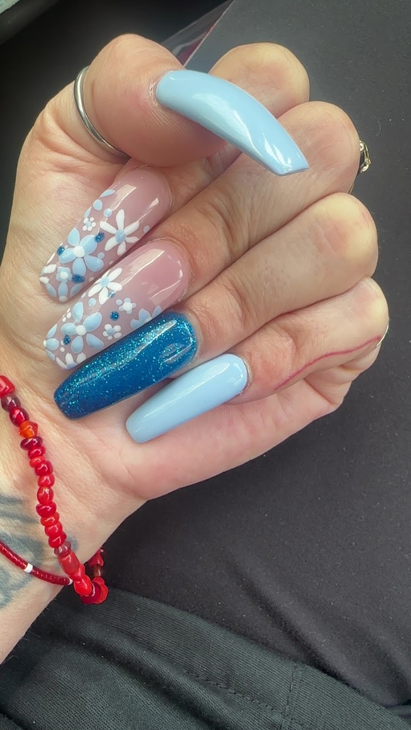 H.S Nails & Spa, beauty salon in Hastings, NE, photo 2 of 10
