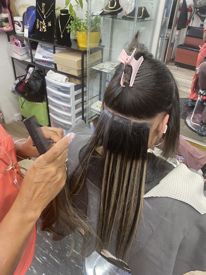 Flawless Unisex and Barber Shop, beauty salon in Elizabeth, NJ, photo 2 of 10