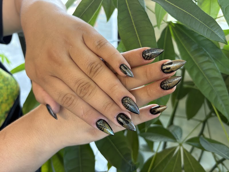 Paradise Nail Lounge, nail salon in Port Townsend, WA, photo 2 of 10