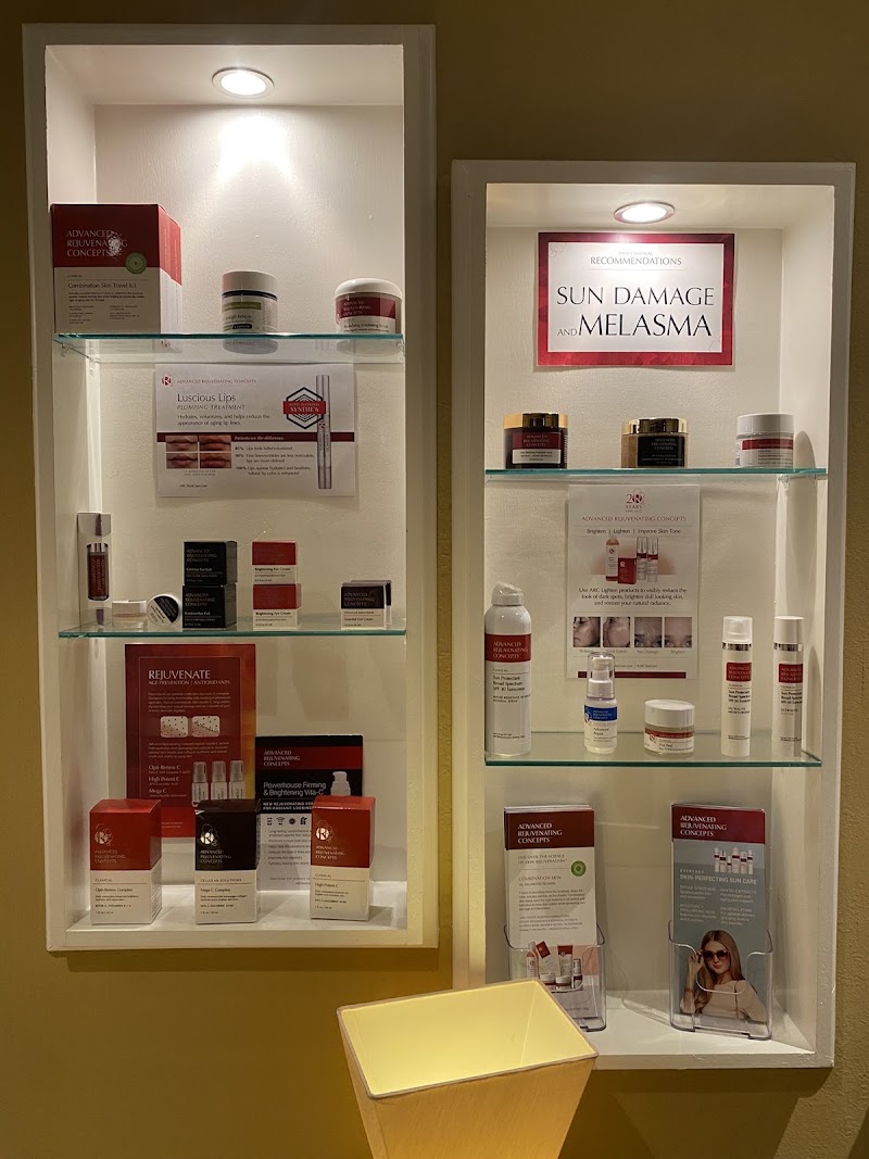Bella Tu' Estetica Italiana ~ Skin Care Clinique, Head & Scalp Therapy Spa, Waxing Center, skin care clinic in Fairfield, CA, photo 4 of 10