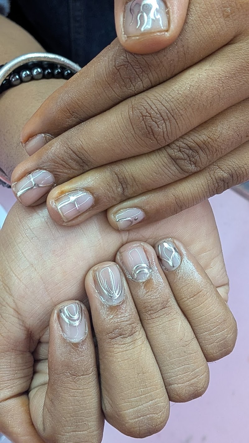 The Moni Makeup & Nail Studio, nail salon in Indore, India, photo 3 of 10