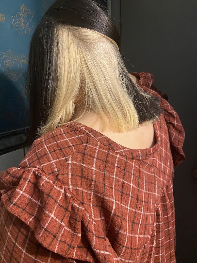 Magic Hair Salon, beauty salon in Avondale, AZ, photo 1 of 10