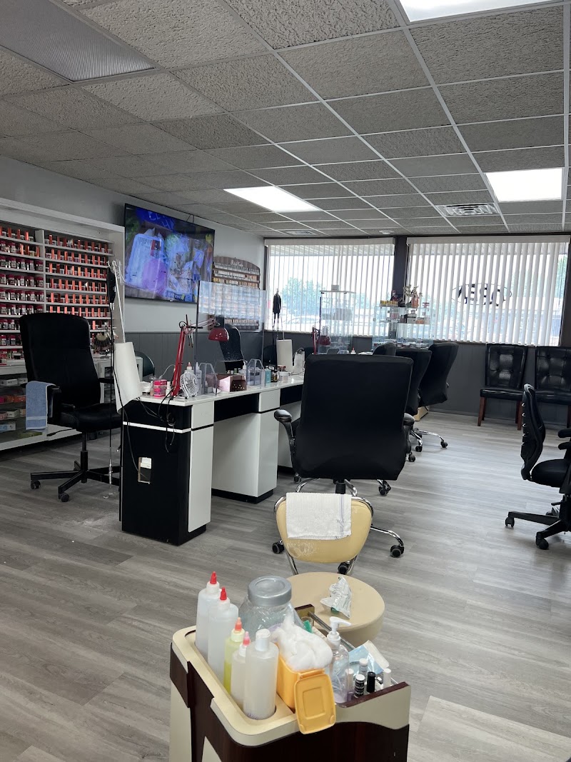 CT Hair Spa Nails, nail salon in Belleville, IL, photo 6 of 10