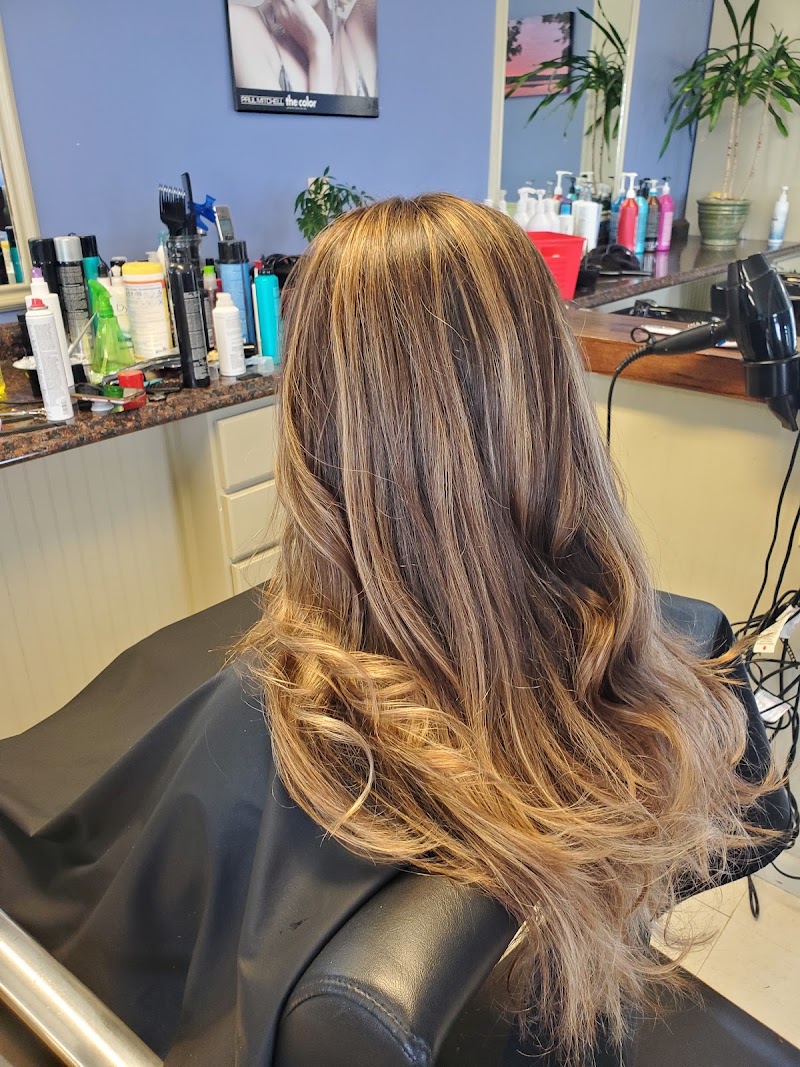 Pura Vida Salon Spa, hair salon in Alpena, MI, photo 1 of 2