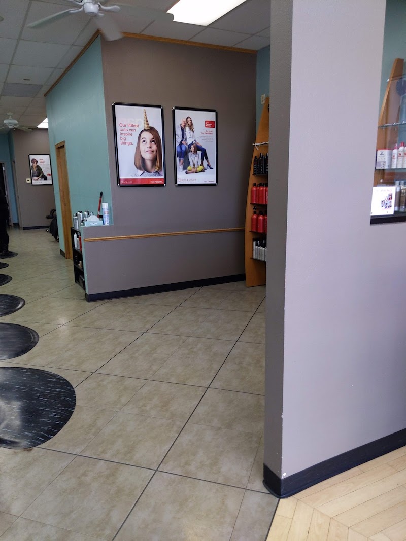 Fantastic Sams Cut & Color, hair salon in Albert Lea, MN, photo 1 of 10