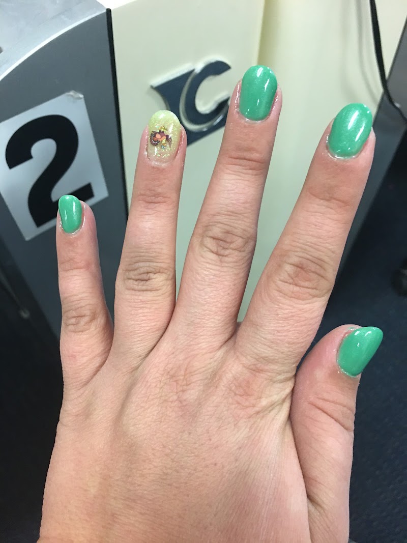 Angelique Nails & Spa, nail salon in Meadville, PA, photo 5 of 10