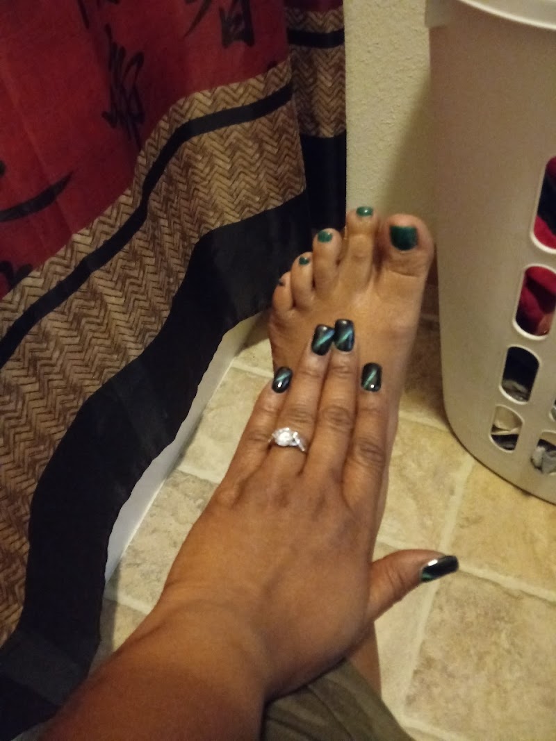 Kalypso Salon, nail salon in Hutchinson, KS, photo 2 of 10