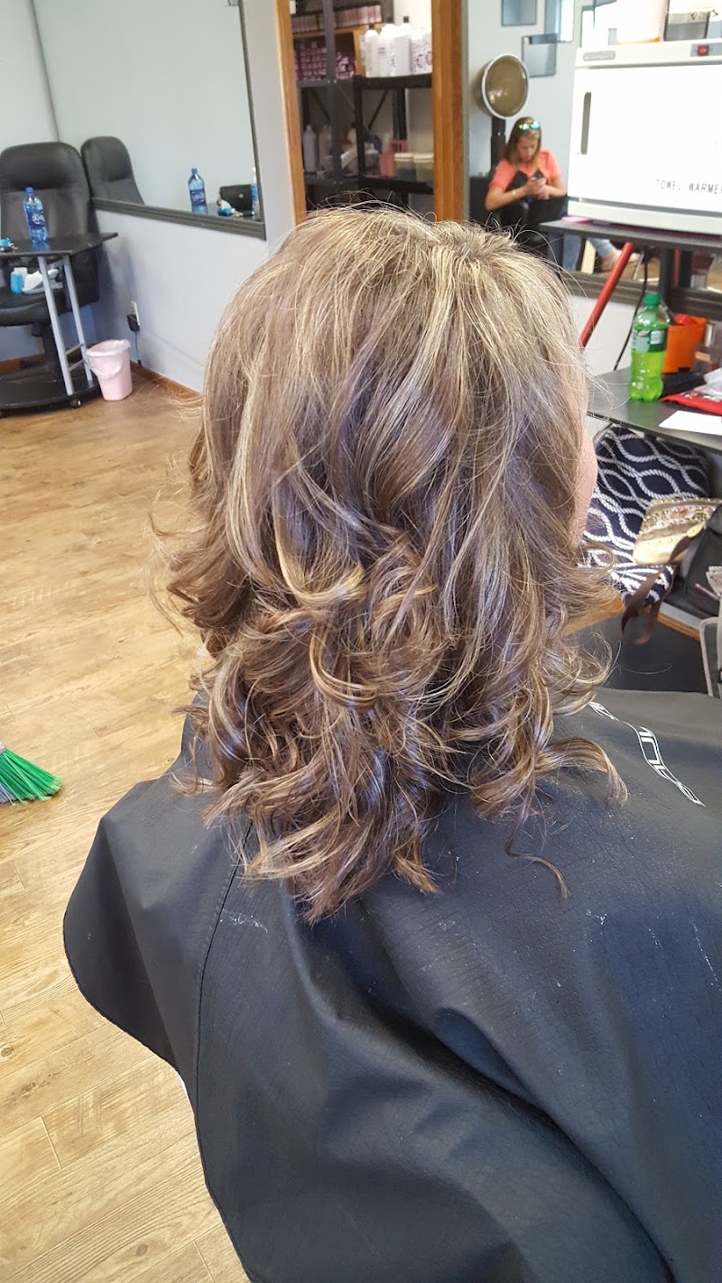Cut N Style, beauty salon in Columbus, NE, photo 1 of 1