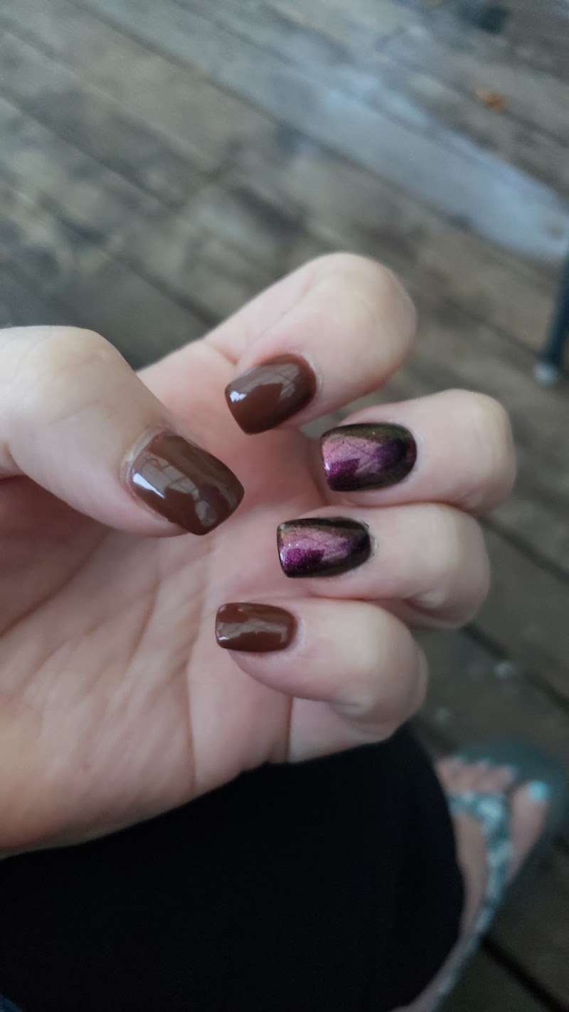 Pretty Please Salon, beauty salon in Longview, WA, photo 4 of 8