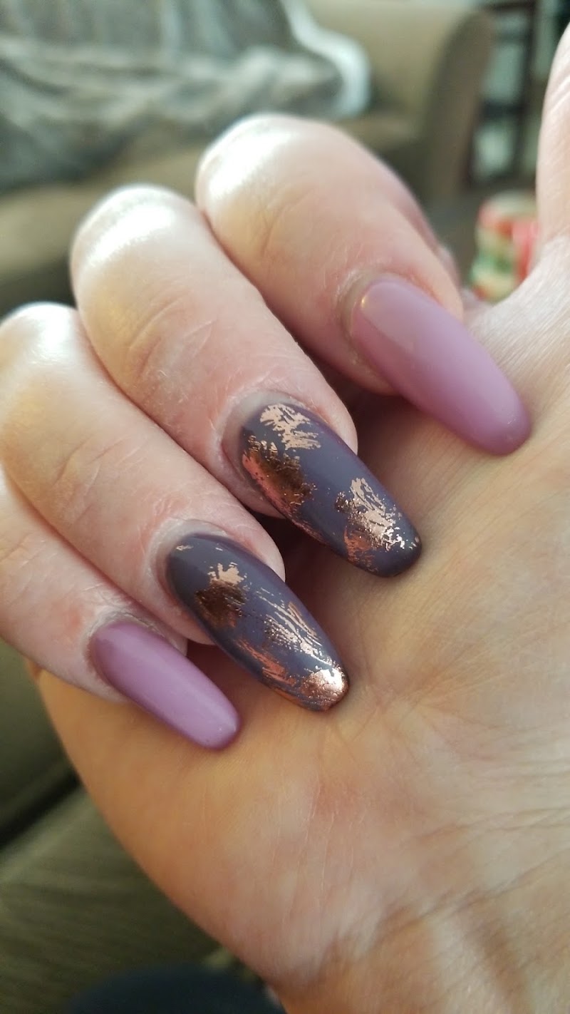 Pretty Please Salon, beauty salon in Longview, WA, photo 6 of 8