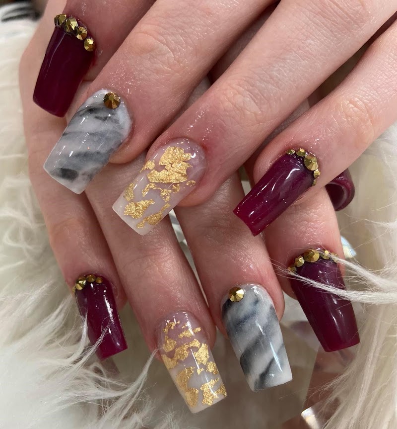 Noey's Nails & Beauty, nail salon in Niagara Falls, NY, photo 6 of 10