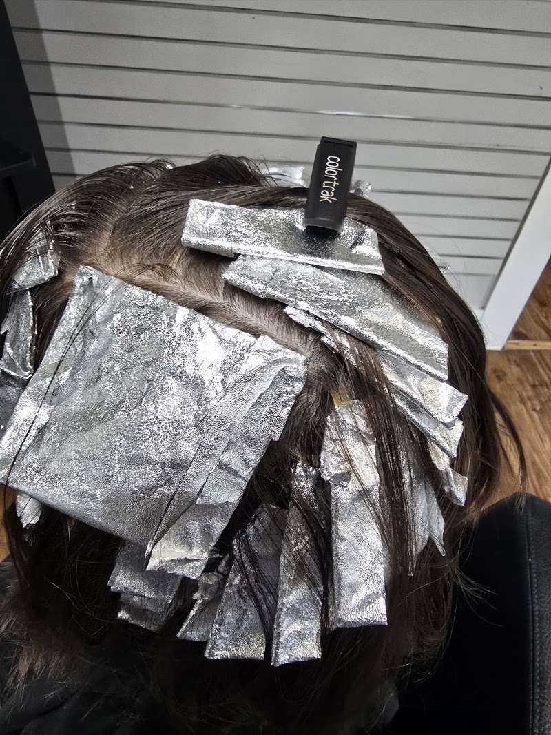 Hollywood Hair, beauty salon in Greenwood, IN, photo 1 of 6