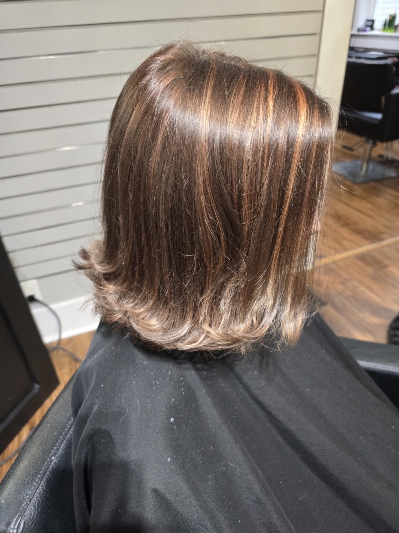 Hollywood Hair, beauty salon in Greenwood, IN, photo 5 of 6