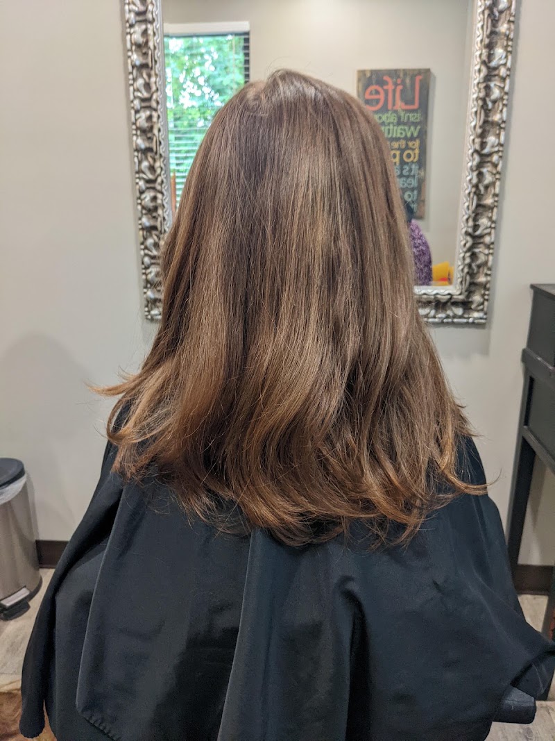 Cheveux Salon, beauty salon in Danville, VA, photo 1 of 6
