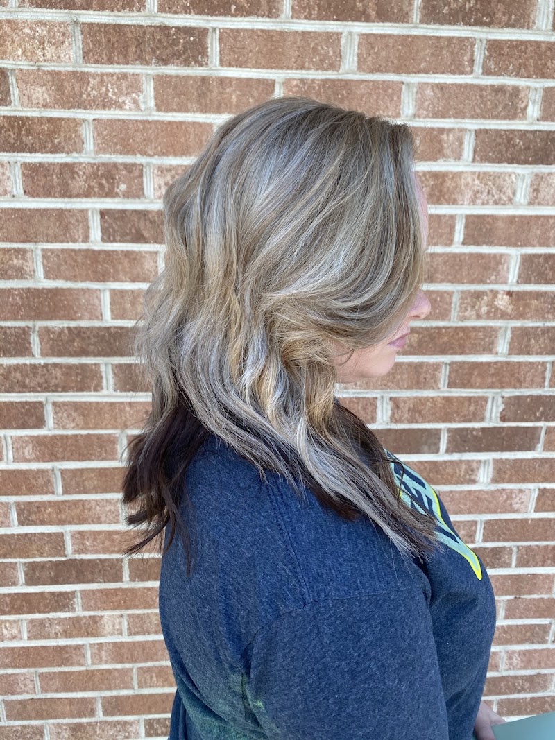 Cheveux Salon, beauty salon in Danville, VA, photo 6 of 6