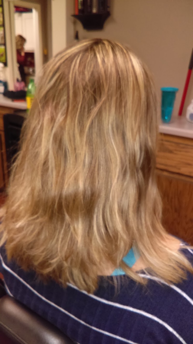 Makin Waves Salon, beauty salon in Marshall, MN, photo 1 of 1