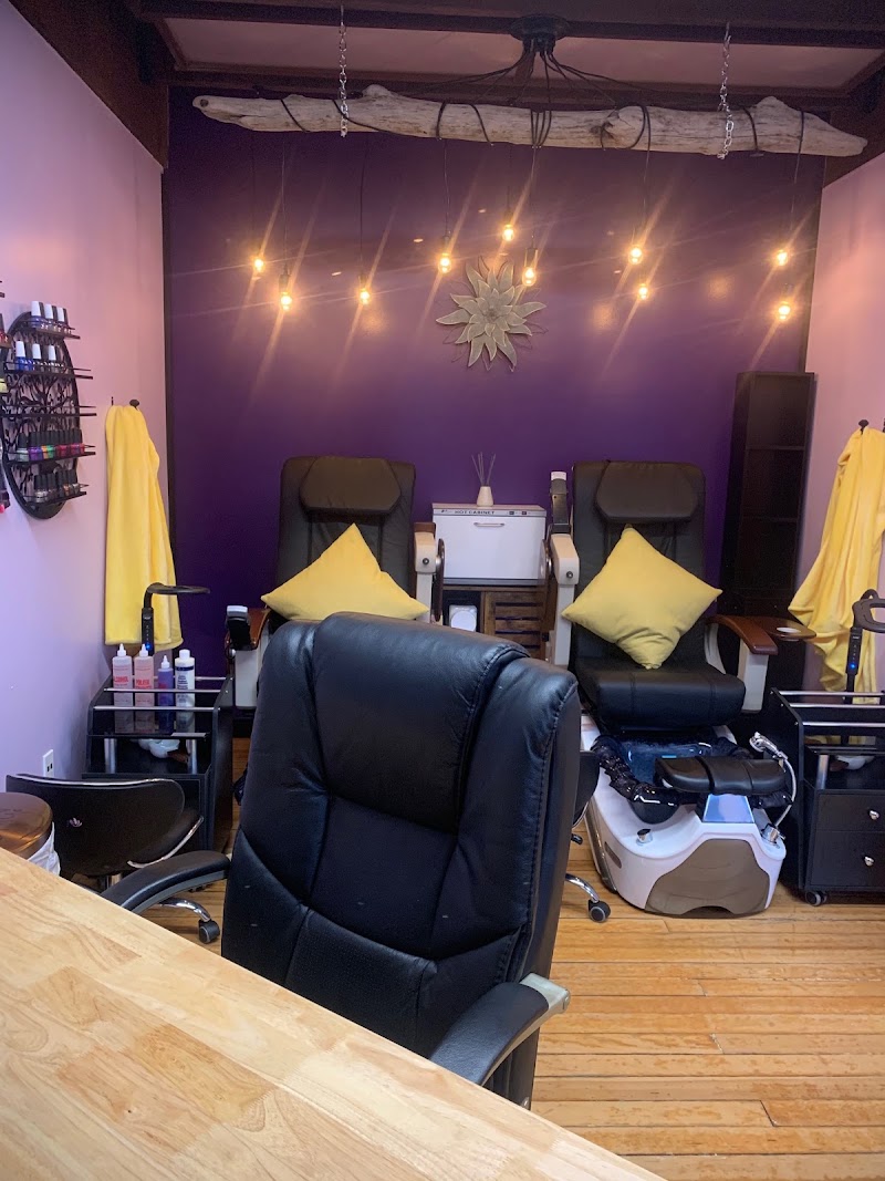 Hair & All That Jazz, beauty salon in Newport, OR, photo 5 of 10