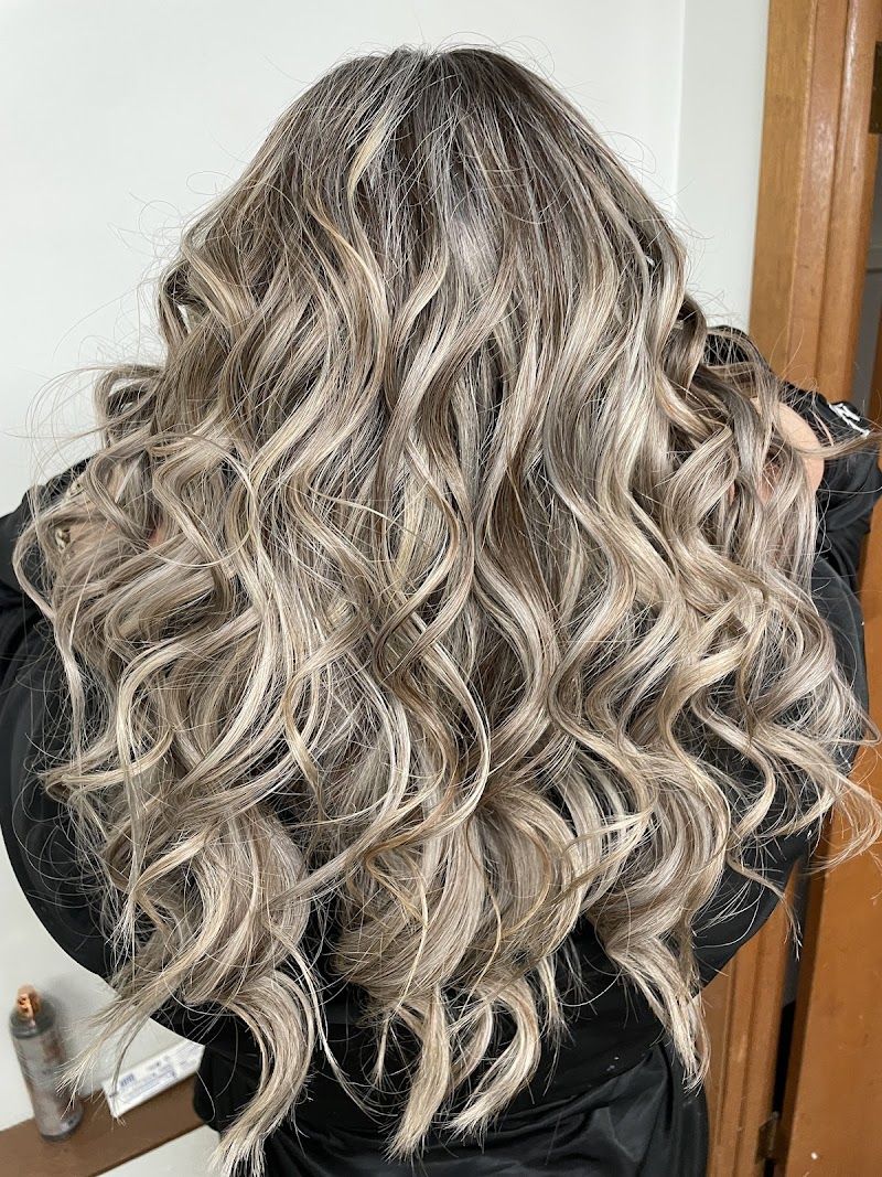 Arte salon, beauty salon in Marshalltown, IA, photo 3 of 10