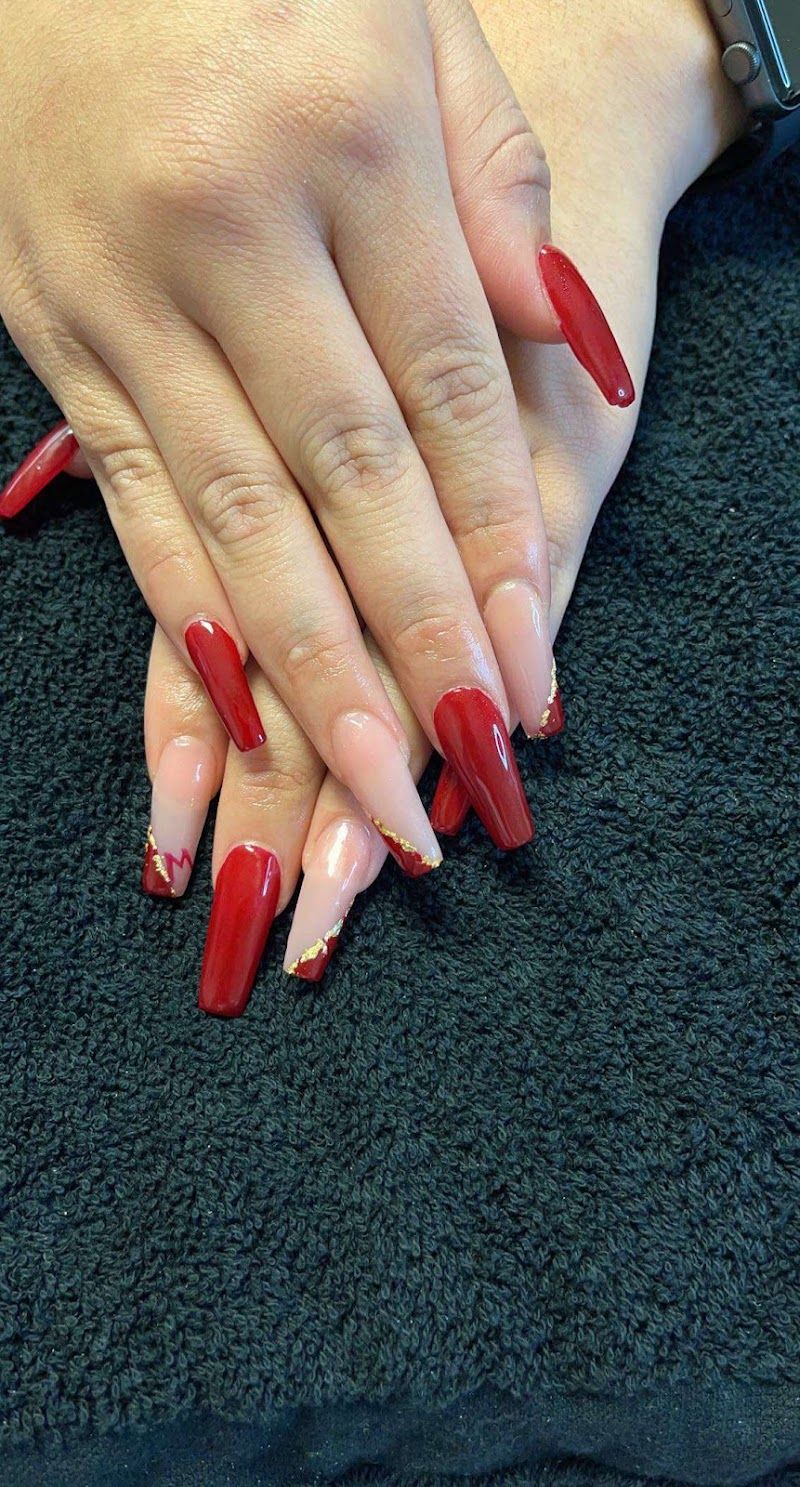 The Hair Bar Salon, beauty salon in Garden City, KS, photo 1 of 10