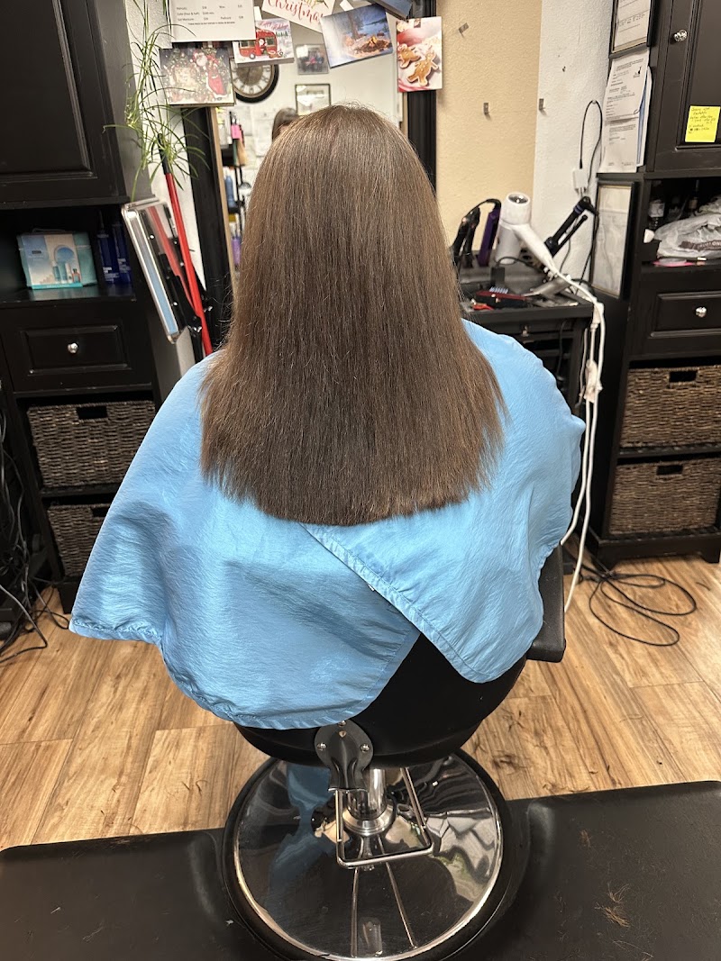 Praxis Salon, beauty salon in Hoquiam, WA, photo 2 of 9