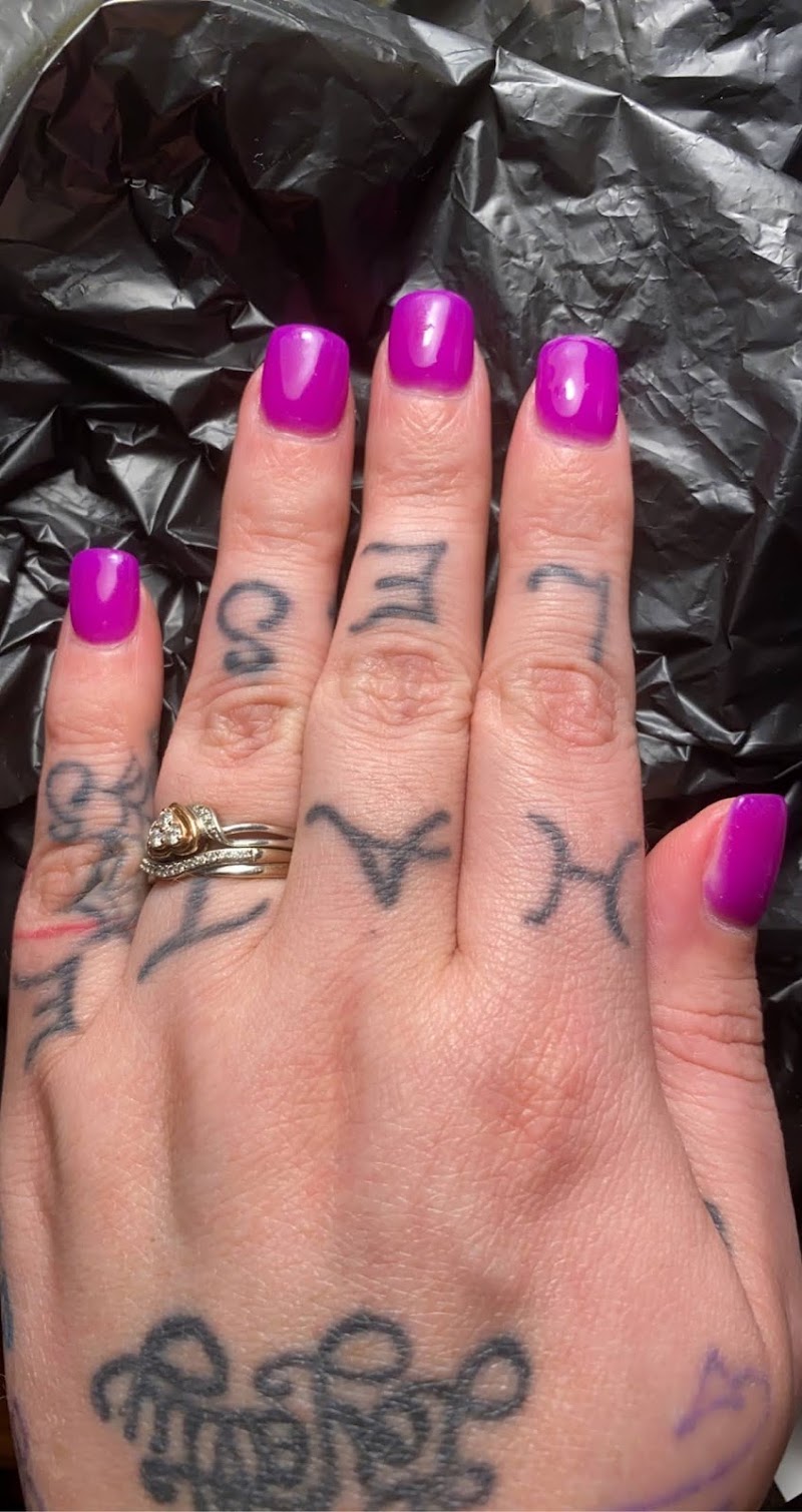 Deluxe Spa & Nails, nail salon in Danville, VA, photo 2 of 10
