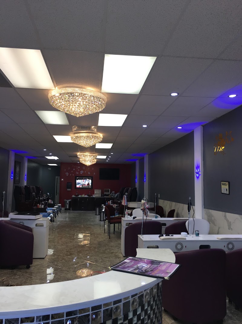 HAPPY NAILS AND SPA, nail salon in Starkville, MS, photo 3 of 10