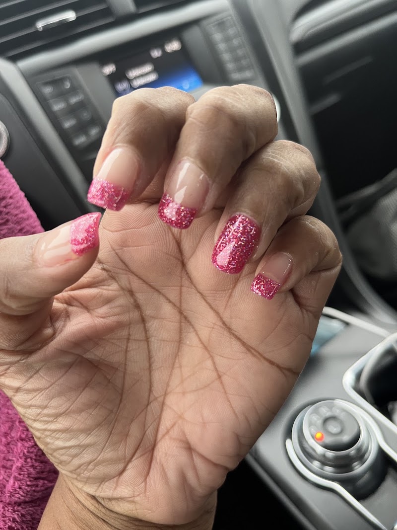 Luxury Nails Studio, nail salon in Youngstown, OH, photo 1 of 10