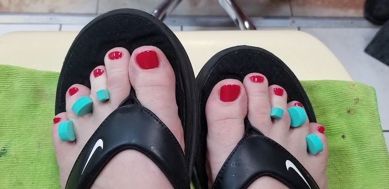 Luxury Nails Studio, nail salon in Youngstown, OH, photo 3 of 10