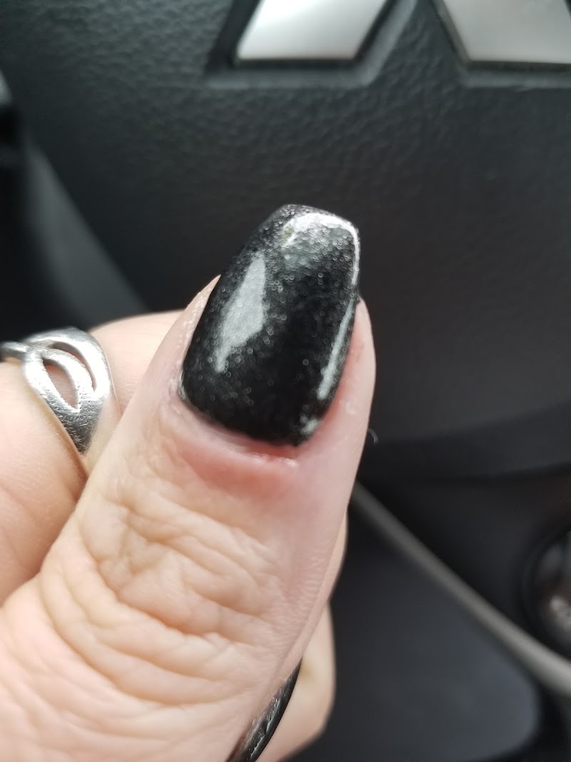 Luxury Nails Studio, nail salon in Youngstown, OH, photo 4 of 10