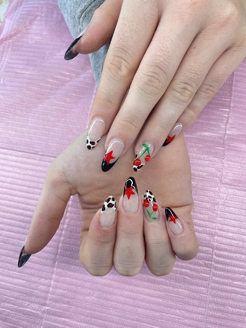 L.A Nails, nail salon in Spencer, IA, photo 2 of 10