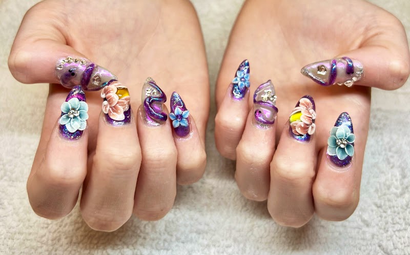 VT Nails & Spa, nail salon in North Bend, OR, photo 4 of 10