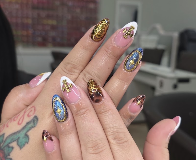Palace Nail & Spa, nail salon in Beckett Ridge, OH, photo 4 of 10