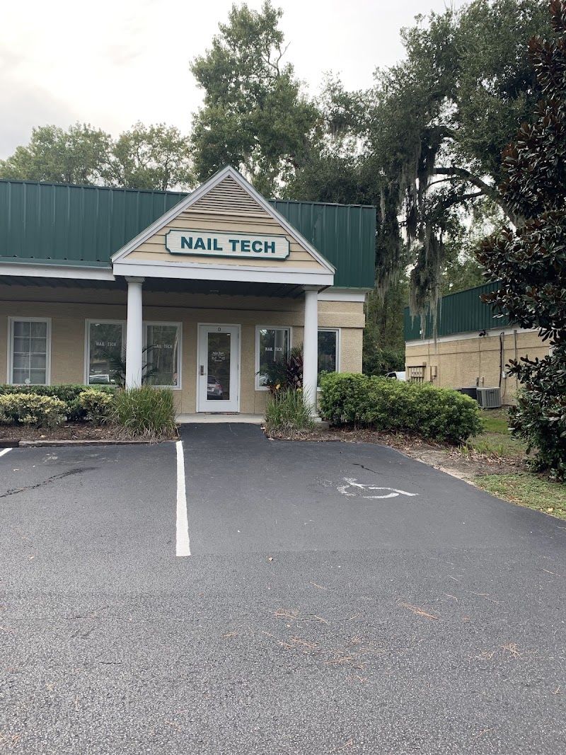 Nail Tech, nail salon in Hilton Head Island, SC, photo 5 of 6