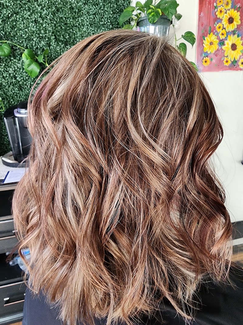 Vaenn Har Hair Studio, hair salon in Brainerd, MN, photo 2 of 10