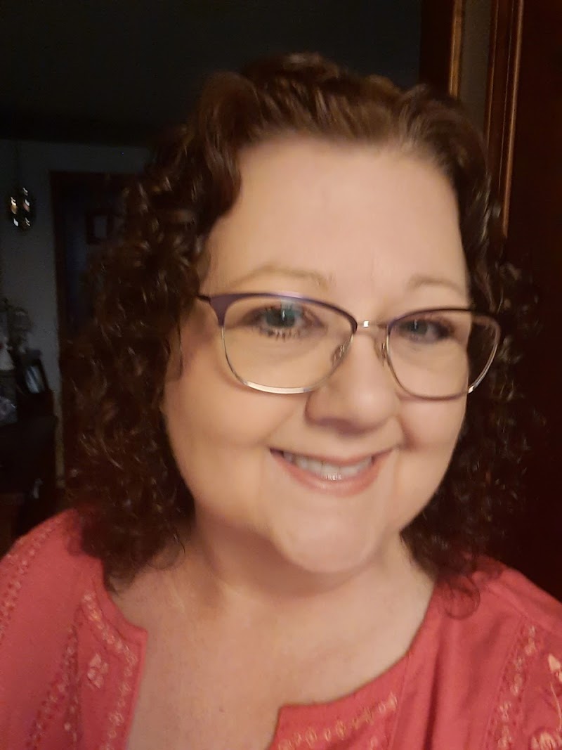 Jans Beauty Unlimited, hair salon in Marshall, MO, photo 2 of 2